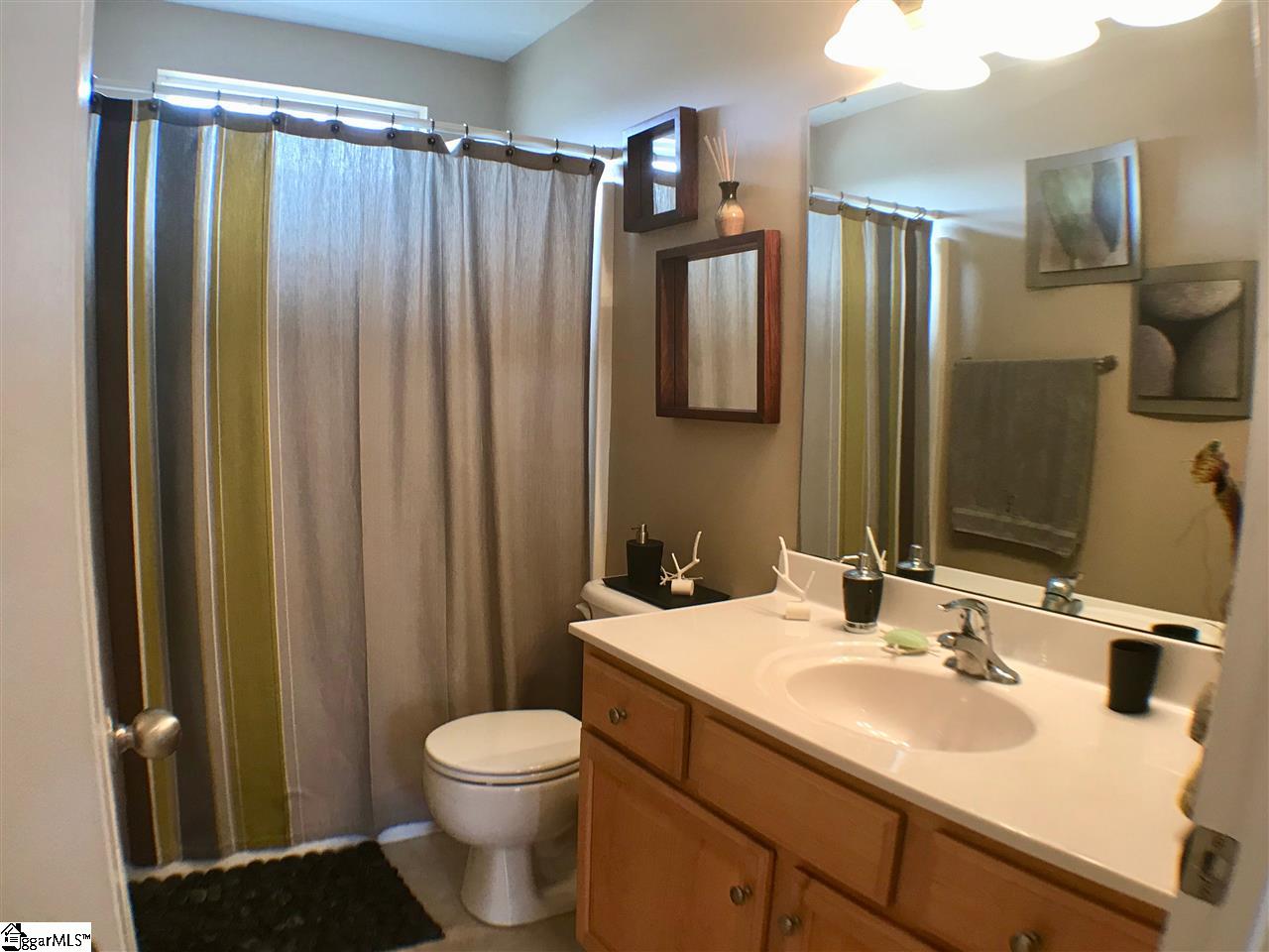 107 Falling Springs Simpsonville, SC 29681 - Photo 30 of 35 Gallery Image 30