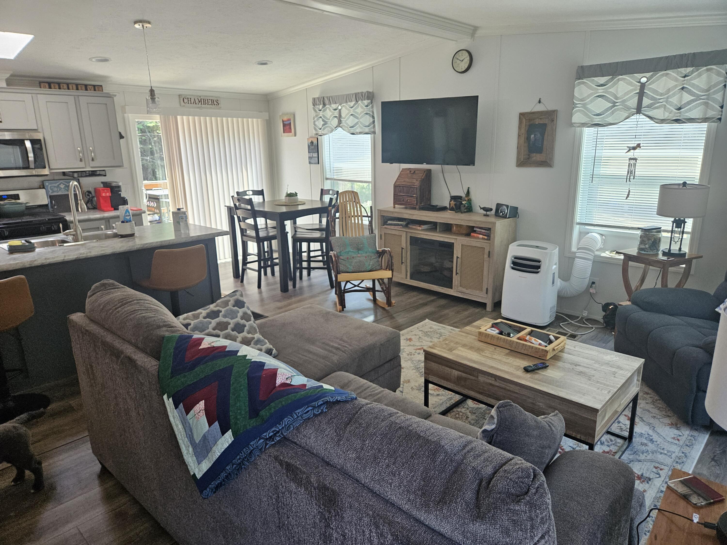 214 Depot Road Warren, ME 04864 - Photo 29 of 40 20240714_135356 (1)