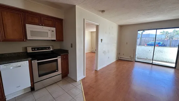 $1,850 | 915 Edgell Road, Unit 64, Framingham, MA 01701