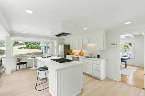 $2,700,000 | 3337 Shoreline Highway, Stinson Beach, CA 94970