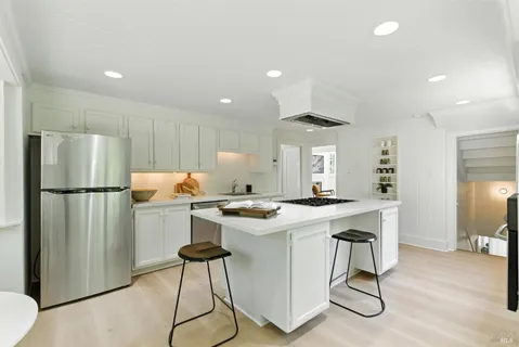 $2,700,000 | 3337 Shoreline Highway, Stinson Beach, CA 94970