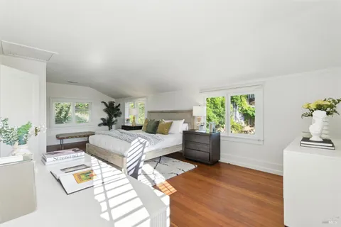 $2,700,000 | 3337 Shoreline Highway, Stinson Beach, CA 94970