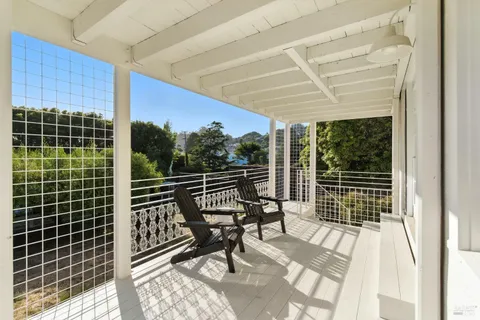 $2,700,000 | 3337 Shoreline Highway, Stinson Beach, CA 94970