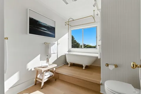 $2,700,000 | 3337 Shoreline Highway, Stinson Beach, CA 94970