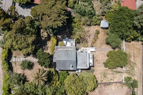 $2,700,000 | 3337 Shoreline Highway, Stinson Beach, CA 94970