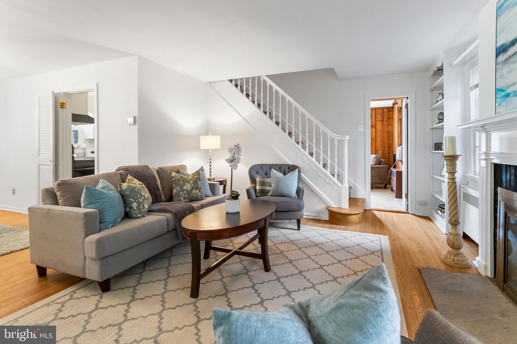10 Green Valley Road Wallingford, PA 19086 - Photo 2 of 29