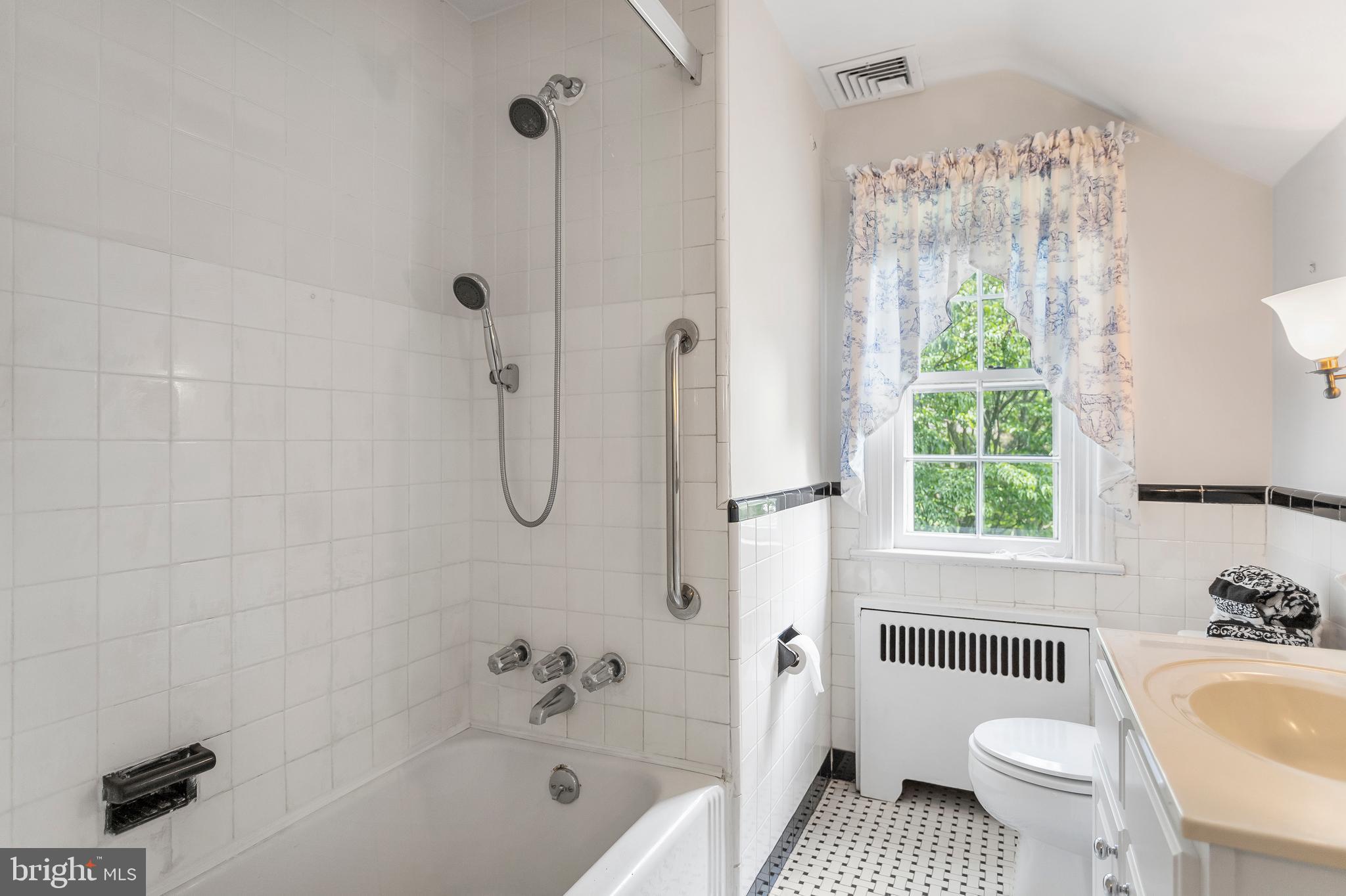 10 Green Valley Road Wallingford, PA 19086 - Photo 20 of 29