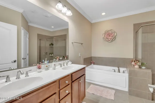 $1,600 | 124 Gallery Drive, Unit 302, Spring Lake, NC 28390