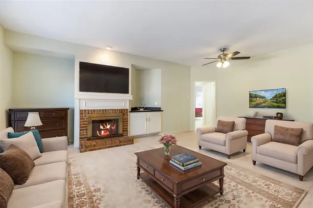 $245,500 | 3101 Townbluff Drive, Unit 1013, Plano, TX 75075