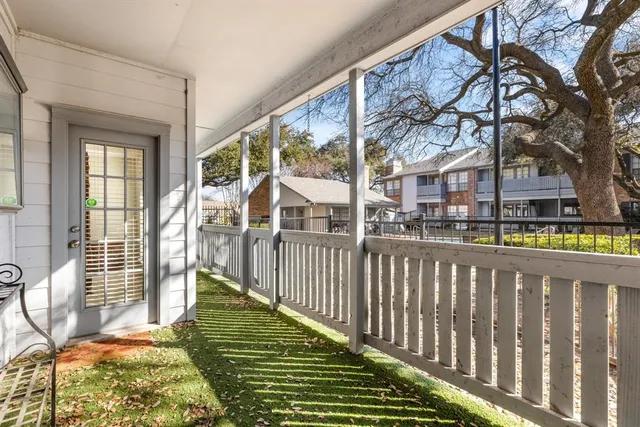 $245,500 | 3101 Townbluff Drive, Unit 1013, Plano, TX 75075