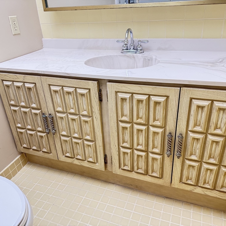 406 Paradise Road, Unit 1C Swampscott, MA 01907 - Photo 10 of 26 Gallery Image 10