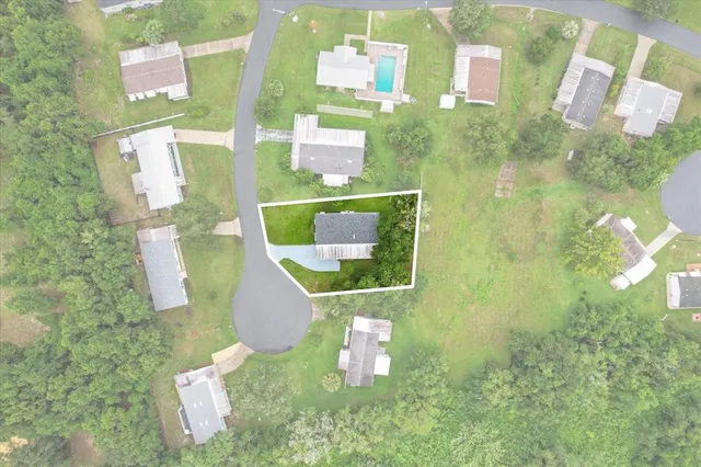 view of building and yard