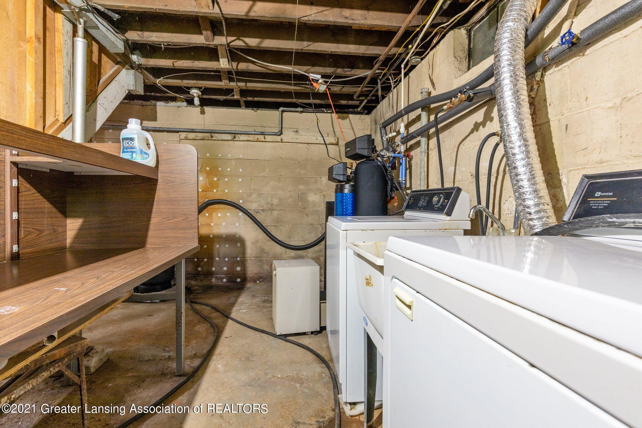 16600 Sweet Road Lansing, MI 48906 - Photo 28 of 36 Basement- Laundry