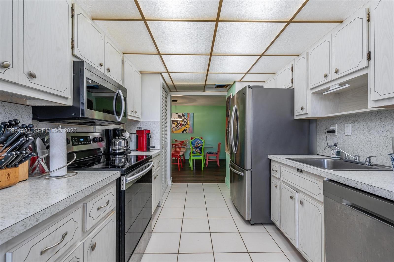 6923 Cypress Road, Unit C12 Plantation, FL 33317 - Photo 15 of 35 Well equipped.