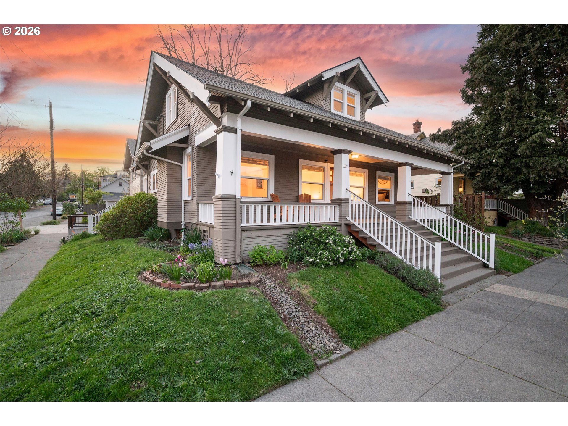 3635 Southeast 14th Avenue Portland, OR 97202 - Photo 3 of 47