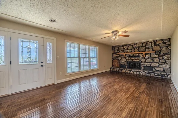 $799,000 | 10637 Hwy Tt, Grovespring, MO 65662