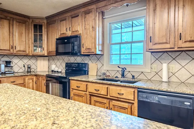 $799,000 | 10637 Hwy Tt, Grovespring, MO 65662