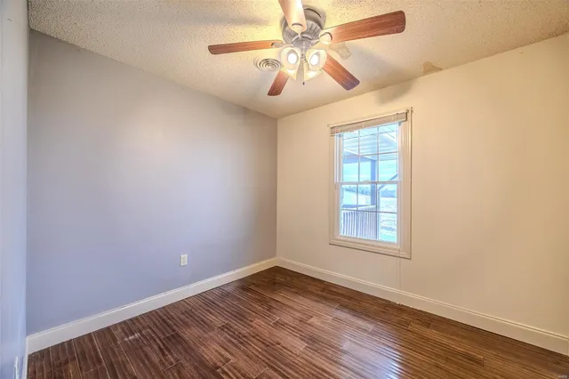 $799,000 | 10637 Hwy Tt, Grovespring, MO 65662