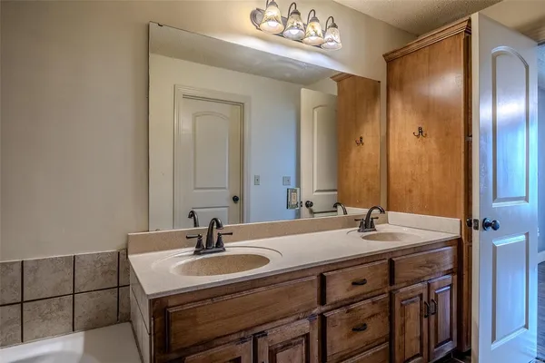 $799,000 | 10637 Hwy Tt, Grovespring, MO 65662