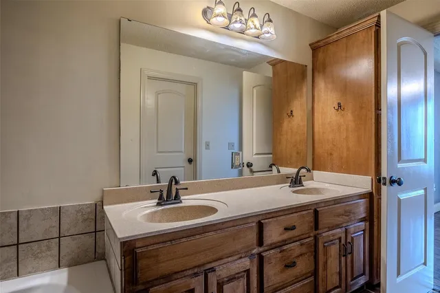 $799,000 | 10637 Hwy Tt, Grovespring, MO 65662