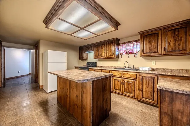 $799,000 | 10637 Hwy Tt, Grovespring, MO 65662