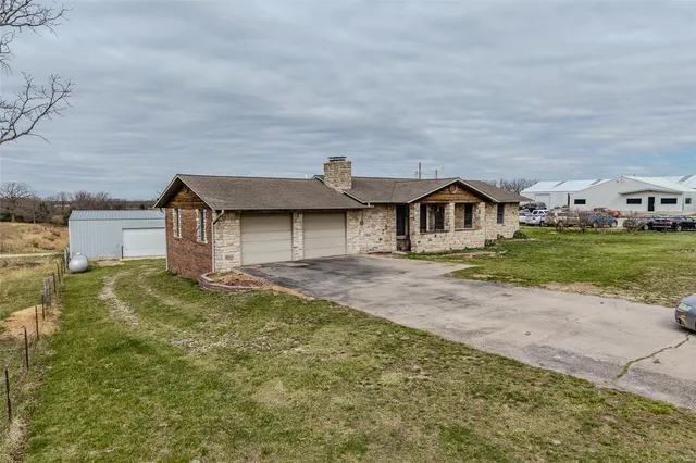 $799,000 | 10637 Hwy Tt, Grovespring, MO 65662