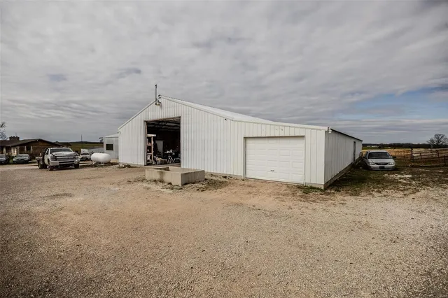 $799,000 | 10637 Hwy Tt, Grovespring, MO 65662