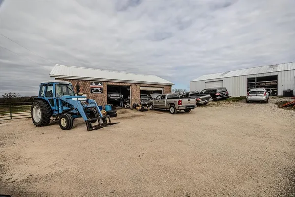 $799,000 | 10637 Hwy Tt, Grovespring, MO 65662