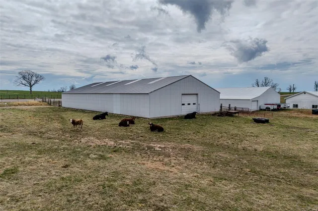 $799,000 | 10637 Hwy Tt, Grovespring, MO 65662