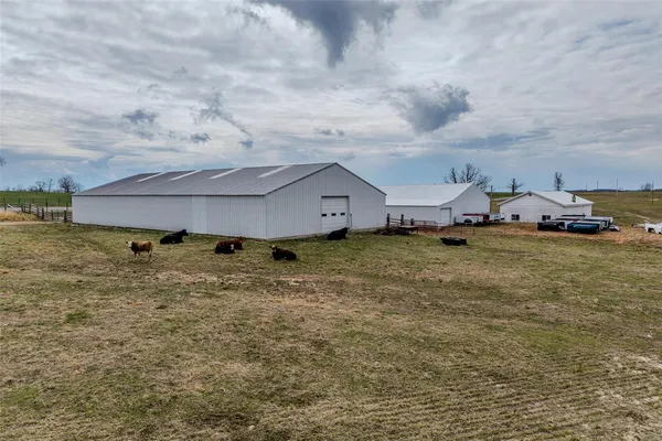 $799,000 | 10637 Hwy Tt, Grovespring, MO 65662