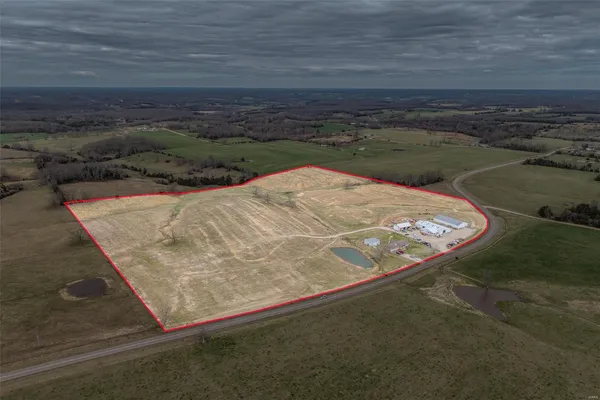$799,000 | 10637 Hwy Tt, Grovespring, MO 65662