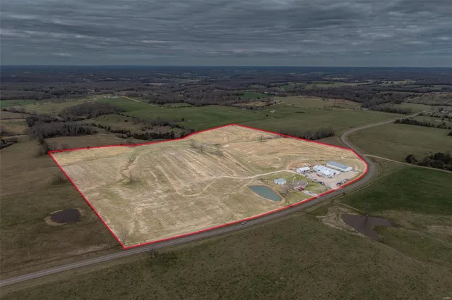 $799,000 | 10637 Hwy Tt, Grovespring, MO 65662