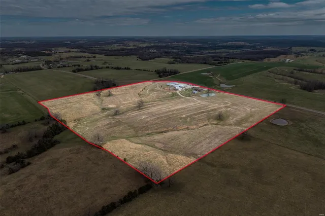 $799,000 | 10637 Hwy Tt, Grovespring, MO 65662