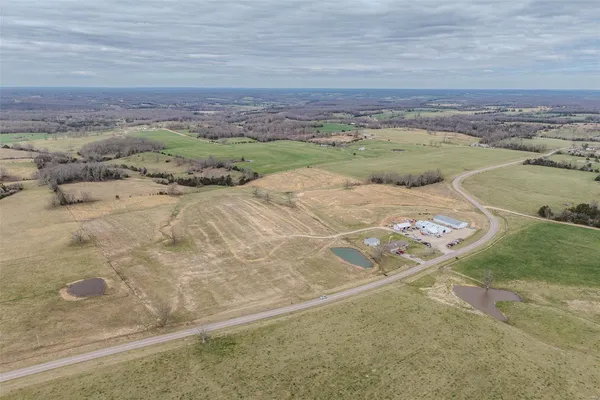 $799,000 | 10637 Hwy Tt, Grovespring, MO 65662