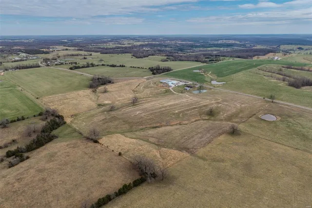 $799,000 | 10637 Hwy Tt, Grovespring, MO 65662