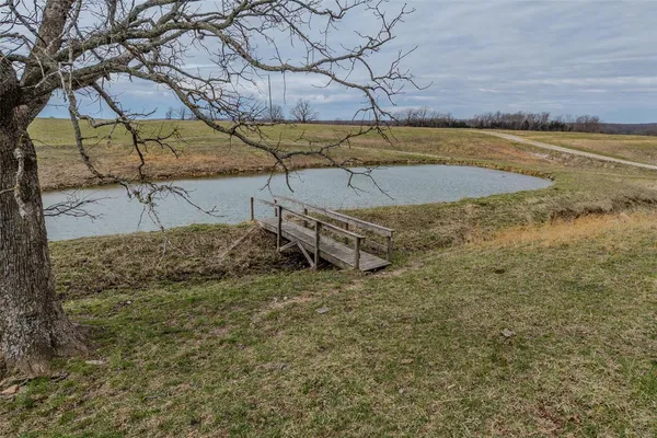 $799,000 | 10637 Hwy Tt, Grovespring, MO 65662