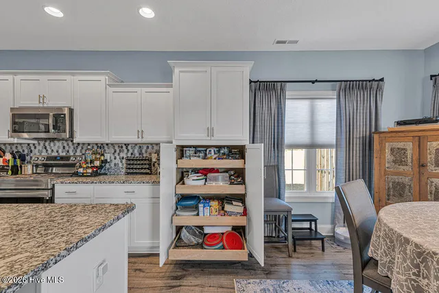 $403,900 | 354 Black Hawk Drive, Jacksonville, NC 28546