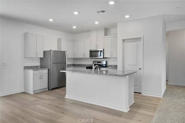 $545,900 | 12163 Del Sur Street, Victorville, CA 92392