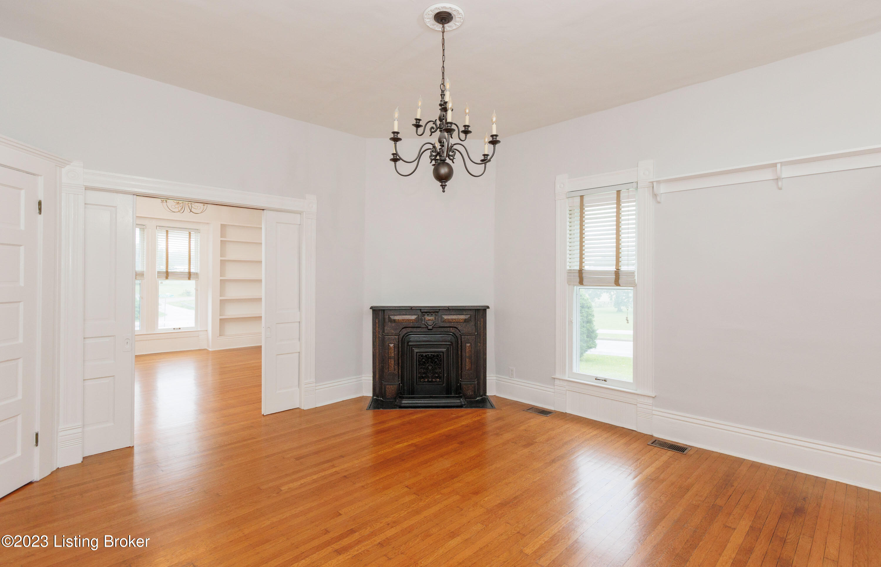 9631 Fairmount Road Louisville, KY 40291 - Photo 23 of 60 038