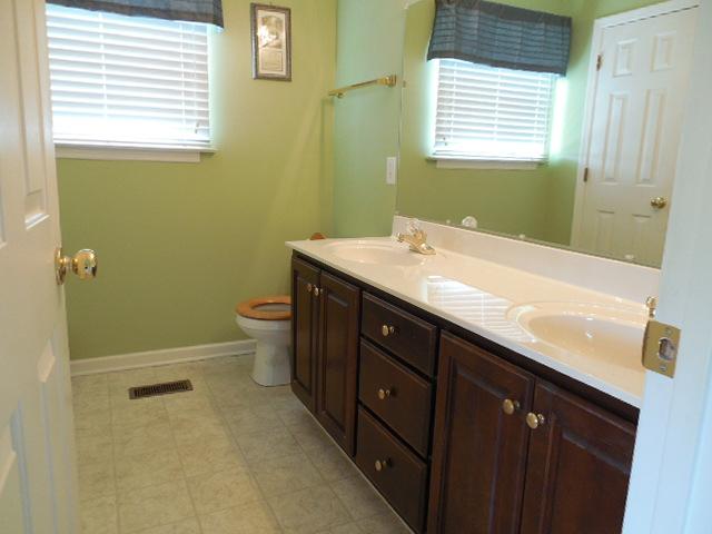 1325 Bates Road Lebanon, TN 37087 - Photo 7 of 20 MASTER BATH WITH DOUBLE VANITY