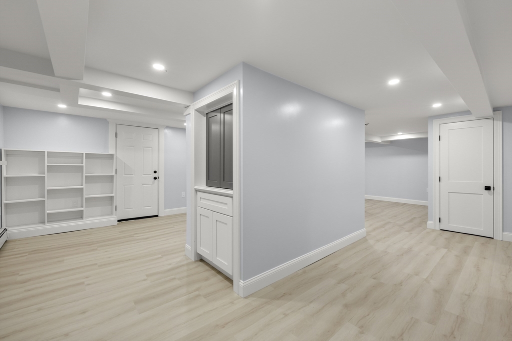 20 Nason Road Saugus, MA 01906 - Photo 26 of 38 Gallery Image 26