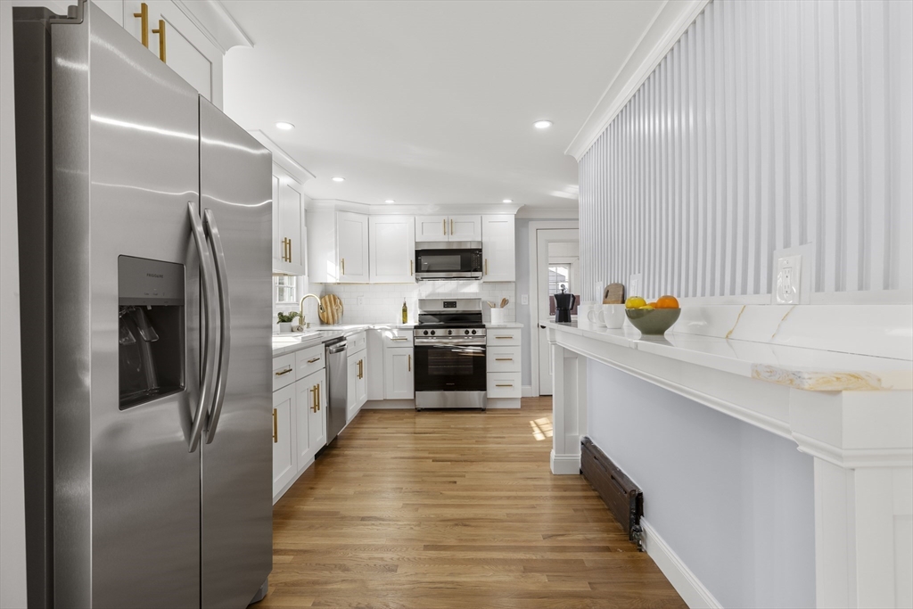 20 Nason Road Saugus, MA 01906 - Photo 8 of 38 Gallery Image 8