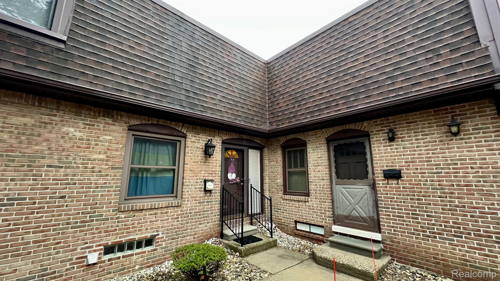 5095 Crooks Road, Unit 6 Royal Oak, MI 48073 - Photo 2 of 18 Gallery Image 2