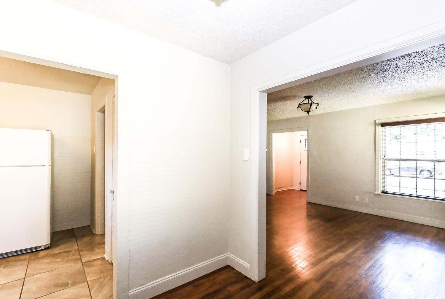 2306 20th Street Lubbock, TX 79411 - Photo 10 of 30 20241219231614545950000000-o