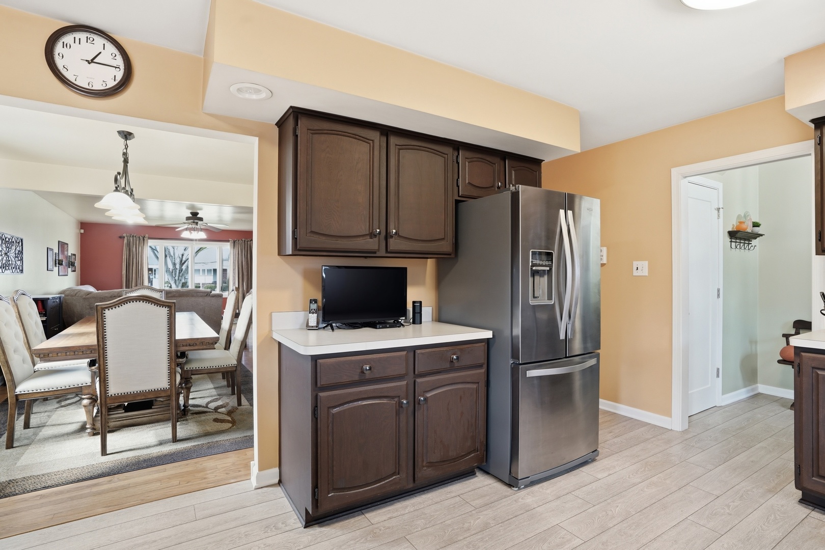 18439 Locust Street Lansing, IL 60438 - Photo 11 of 38