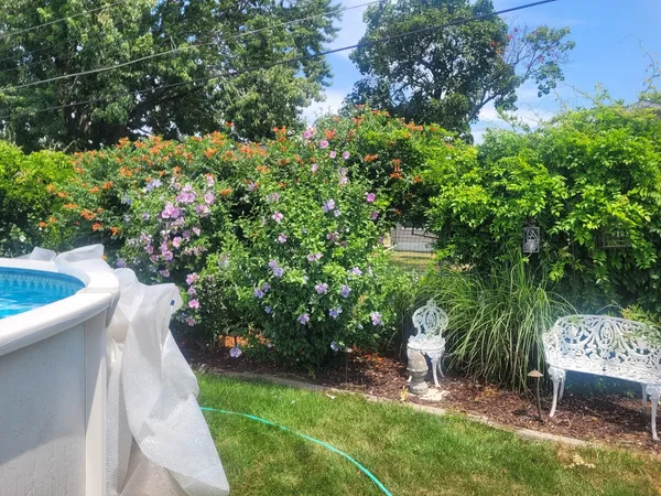 $389,900 | 18439 Locust Street, Lansing, IL 60438