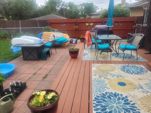 $389,900 | 18439 Locust Street, Lansing, IL 60438