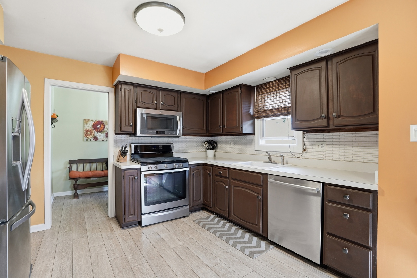 18439 Locust Street Lansing, IL 60438 - Photo 9 of 38