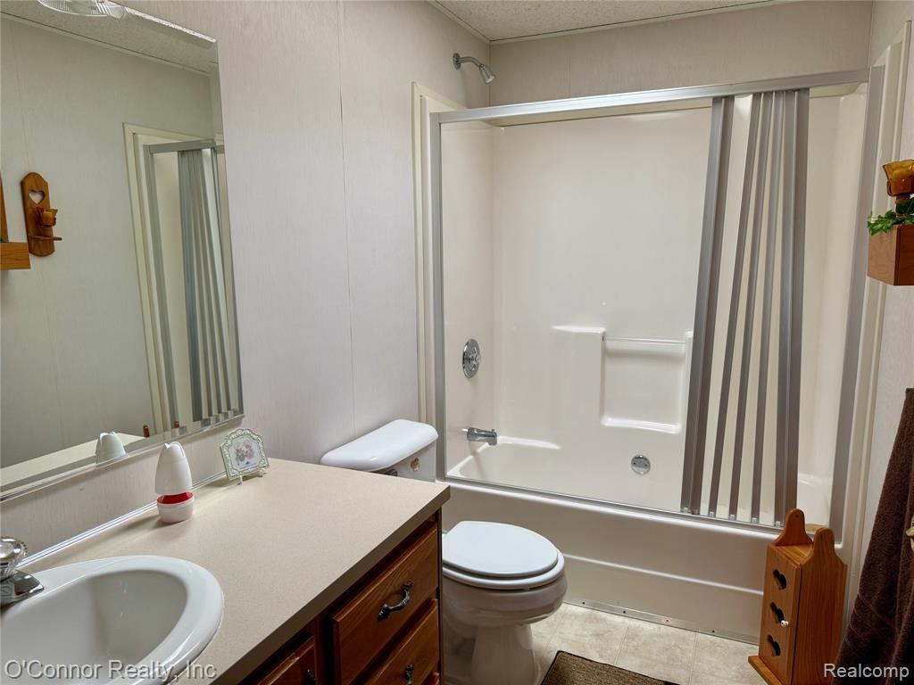 3333 Ravenswood Road, Unit 61 Marysville, MI 48040 - Photo 12 of 18