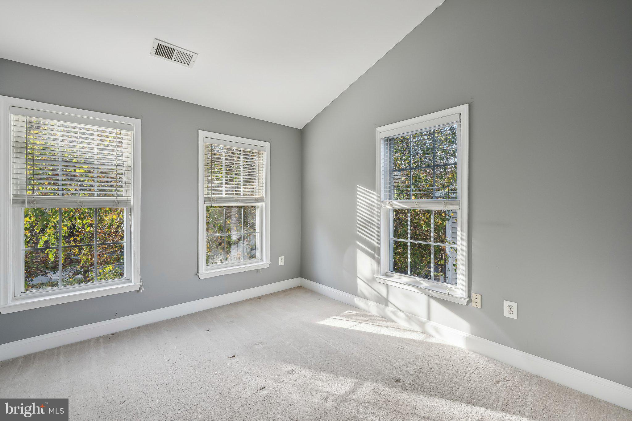 4237 Upper Park Drive Fairfax, VA 22030 - Photo 21 of 28 2nd bedroom on upper level